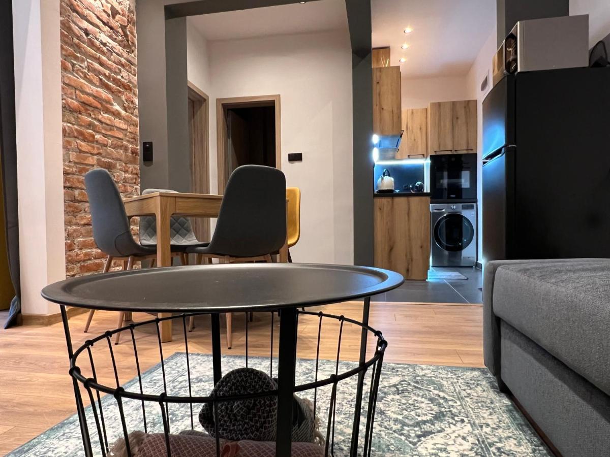 Home 12 صوفيا المظهر الخارجي الصورة